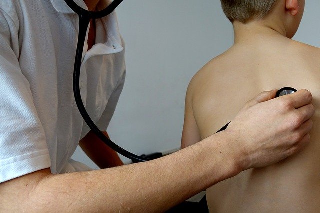 Médecin de PMI et enfant de moins de 6 ans